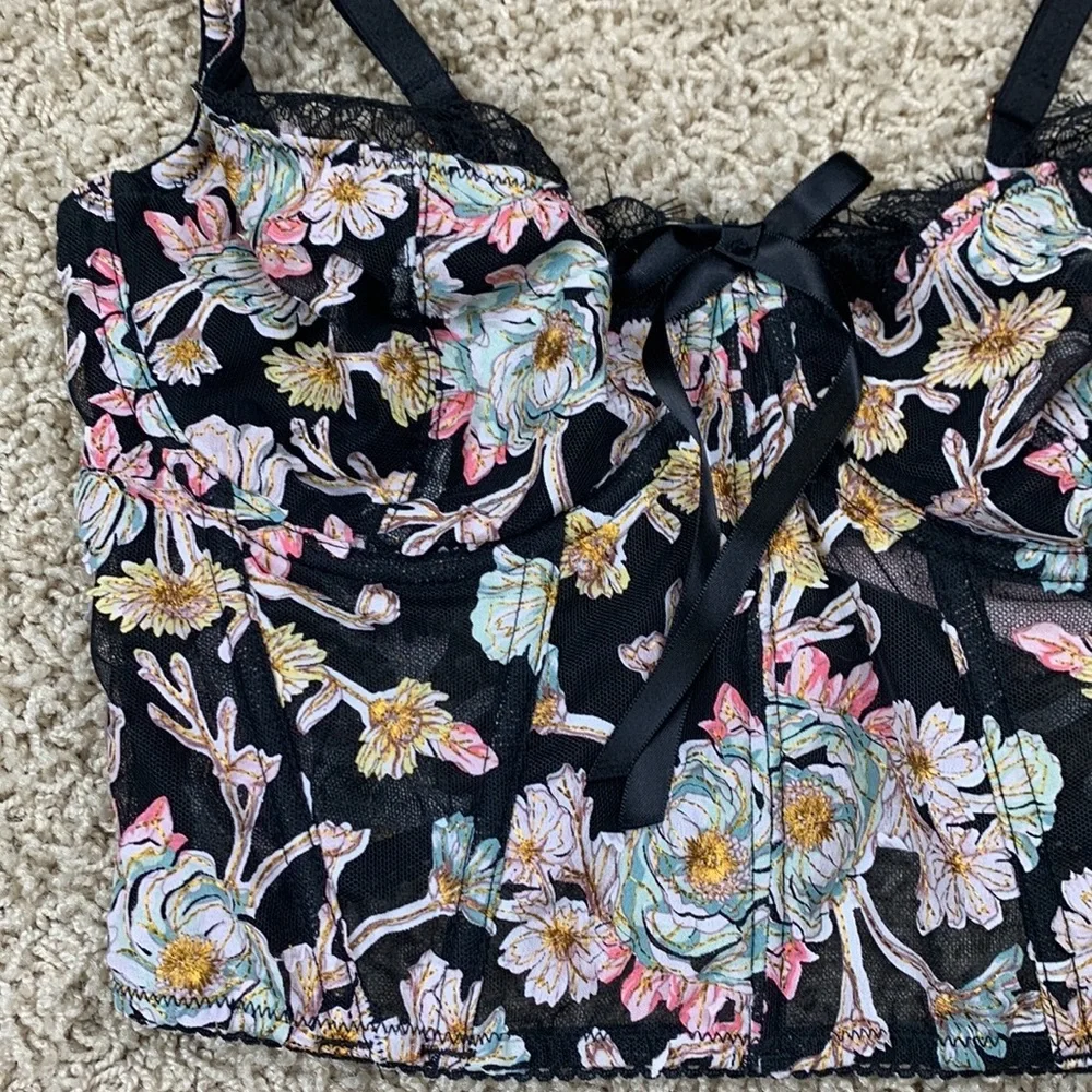 NWT Victoria’s Secret black floral bustier bra top sz 34D